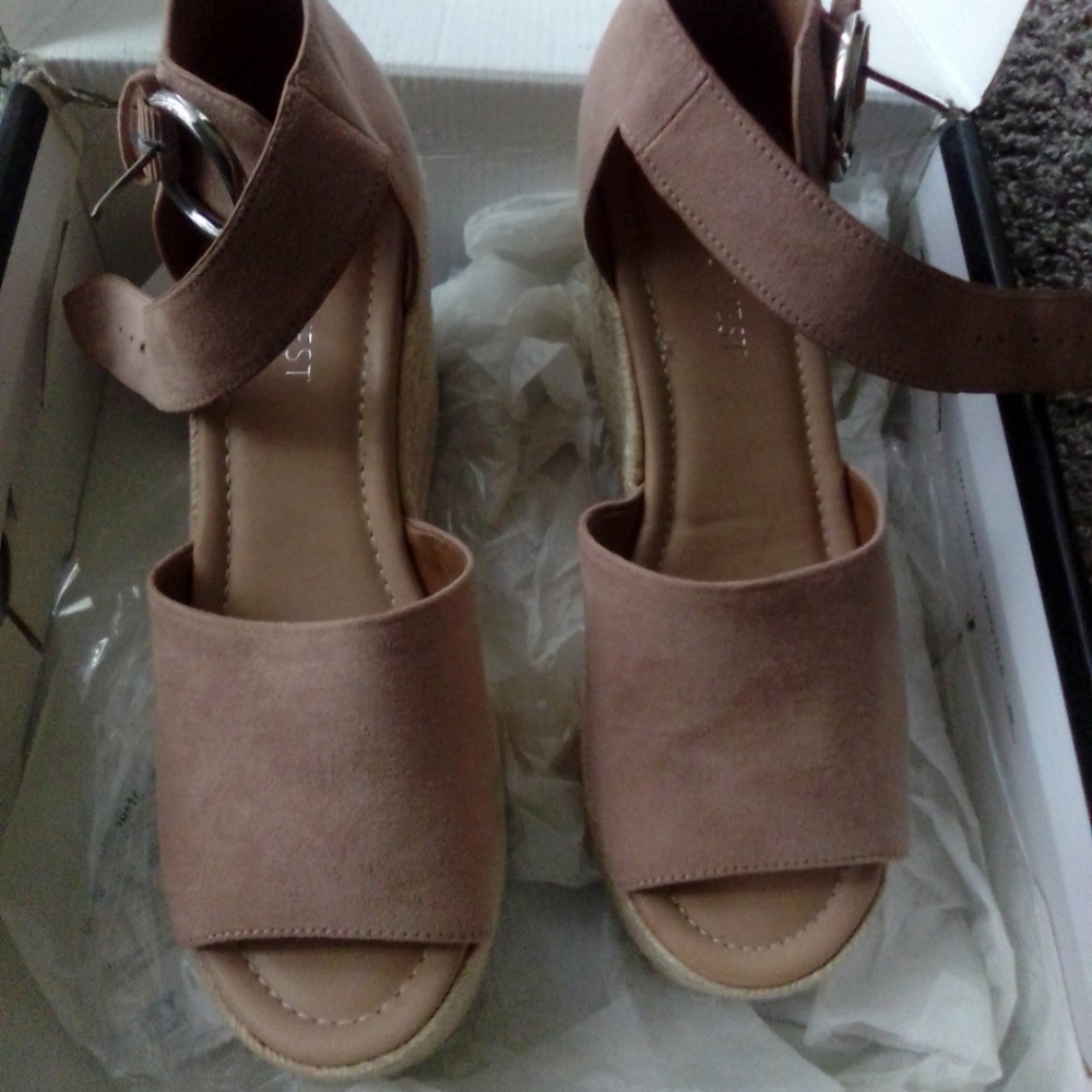 NINE WEST Blush Color Espadrille Wedge Sandal 8.5 M WN Adell2